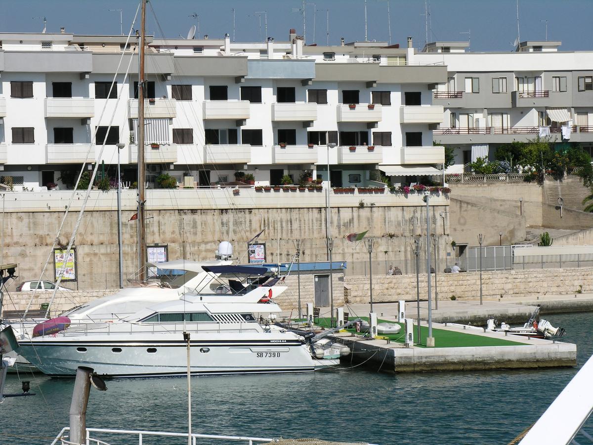 B&B La Baia Sea Rooms Бишелье Экстерьер фото