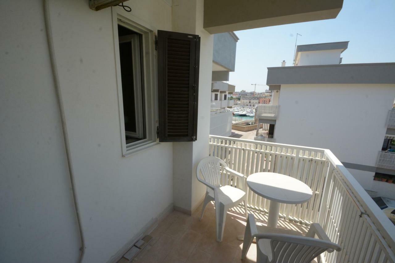 B&B La Baia Sea Rooms Бишелье Экстерьер фото